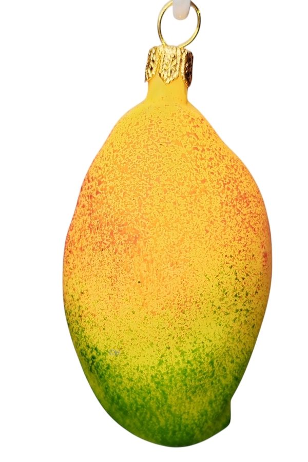 Манго. Целое. Матовое