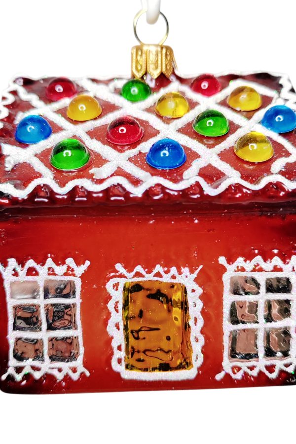 Домик пряничный с цветной крышей