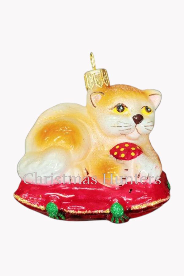 Кошка рыжая на подушке (мини)